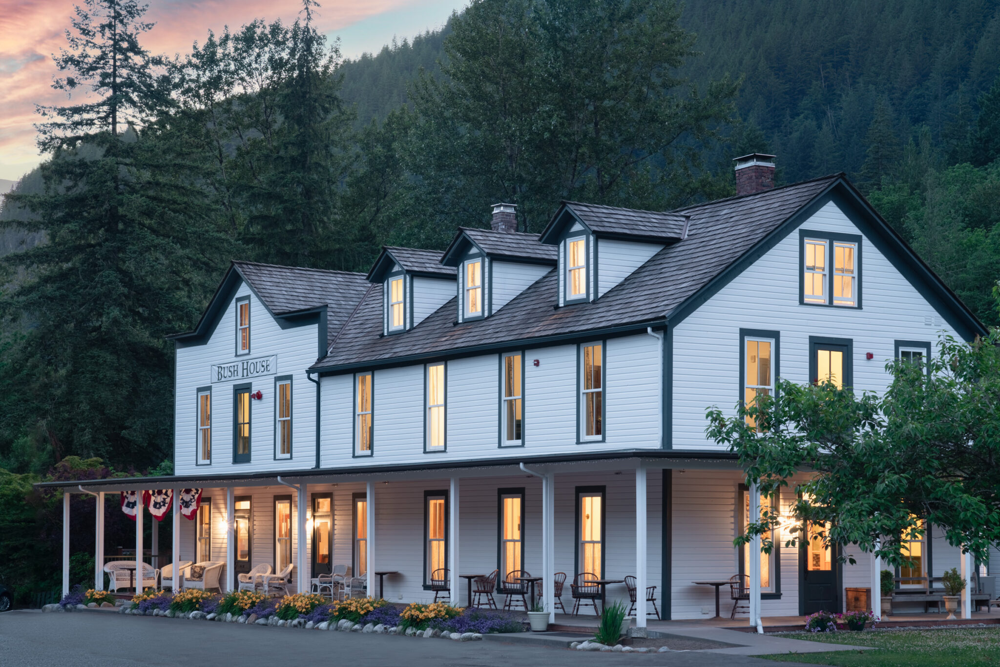 Bush House Inn: Best Historic Hotel in Index, Washington