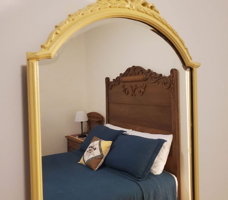 BH Inn Room 11 Mirror